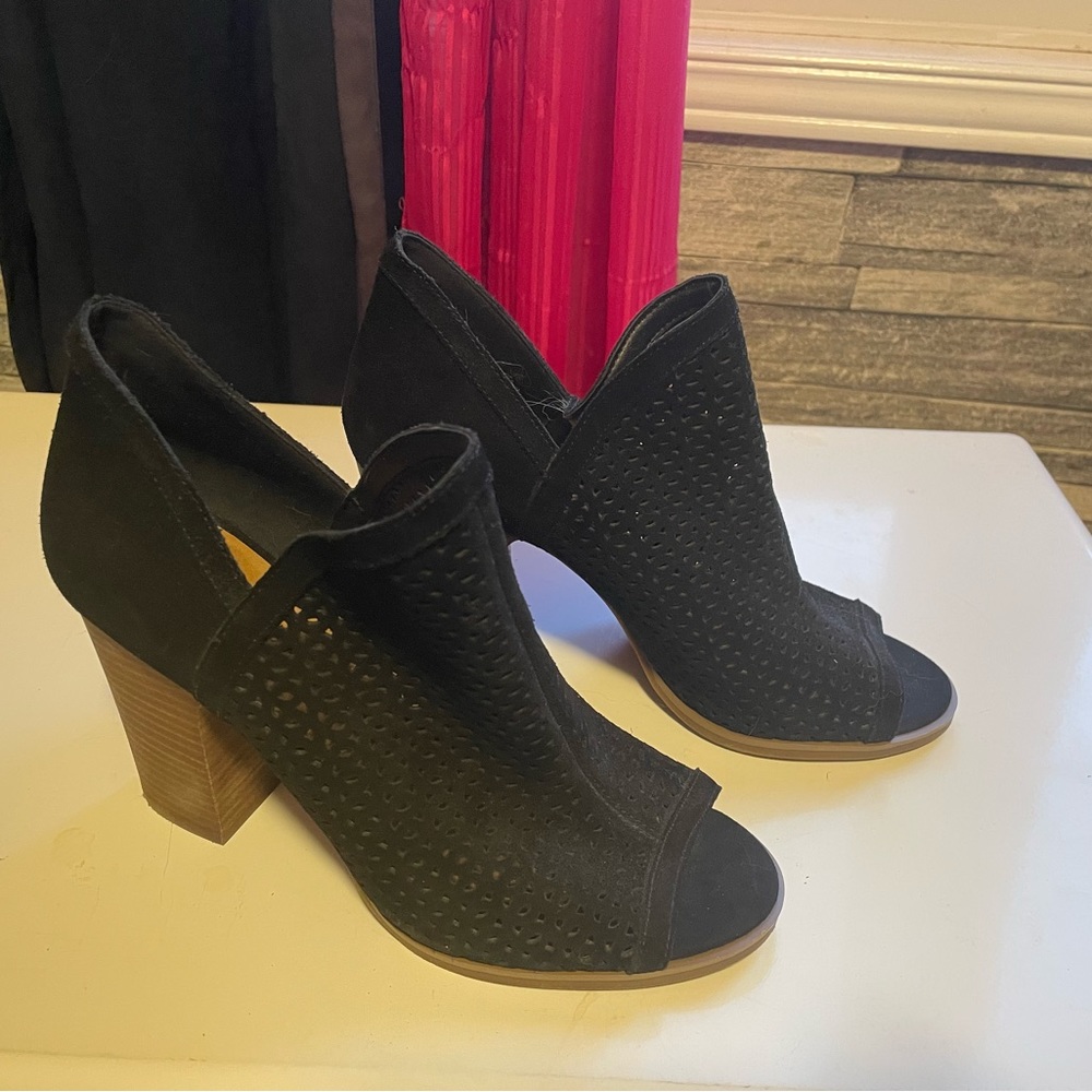 Lucky Brand Open Toe Booty